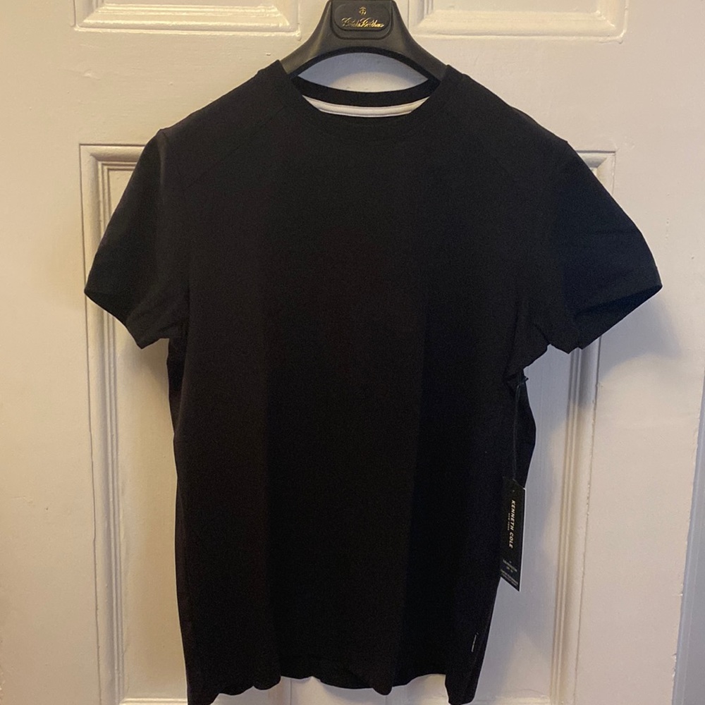 Kenneth Cole NY black slim fit knit crewneck shirt UPF 50 - size men’s small